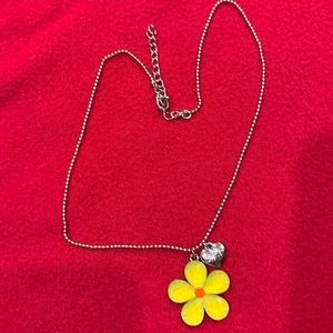 bff daisy necklace